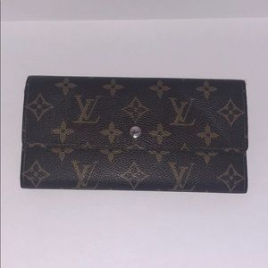 LOUIS VUITTON Sarah Brown Tan Monogram wallet